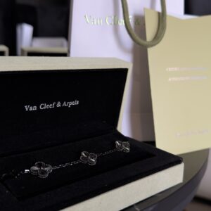 Van cleef plata .925 chapa 14k Total black